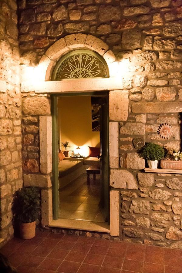 Petra Boutique Homes Arginonda Esterno foto