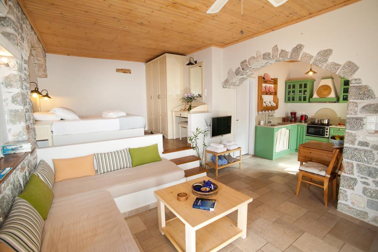 Petra Boutique Homes Arginonda Esterno foto